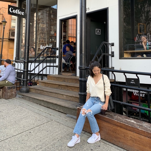 Meet your Posher, Sunny - Picture 3 of 4